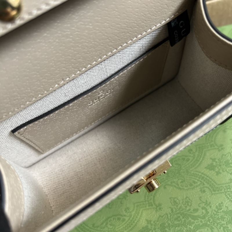 Gvc*1 padlock shoulder bags